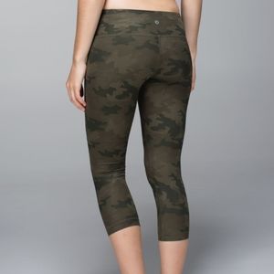 Lululemon wunder under crop camo  green